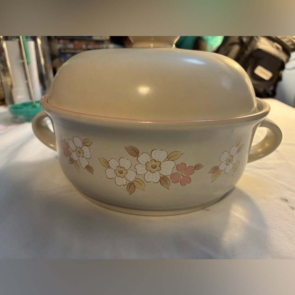 Chantilly Floral Ceramic Casserole Dish with Lid